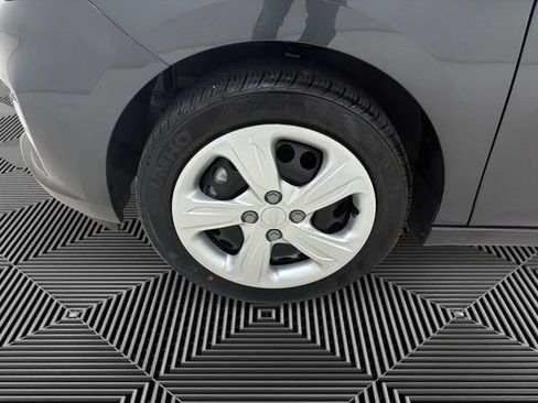 Certified 2022 Chevrolet Spark LS FWD image 9