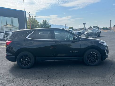 Used 2020 Chevrolet Equinox LT FWD image 2