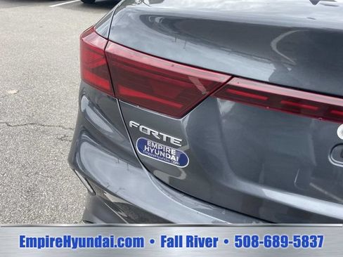 Used 2024 Kia Forte LXS FWD image 5