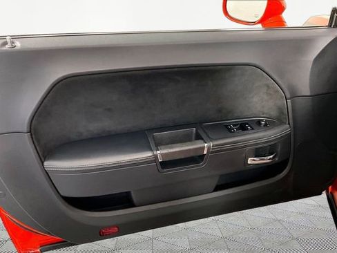 Used 2010 Dodge Challenger SRT8 w/ SRT Option Group II RWD image 15