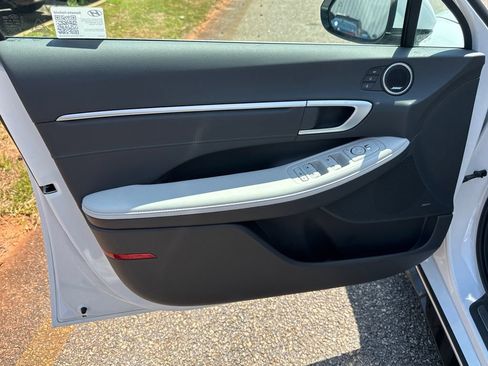New 2025 Hyundai Sonata Limited image 10