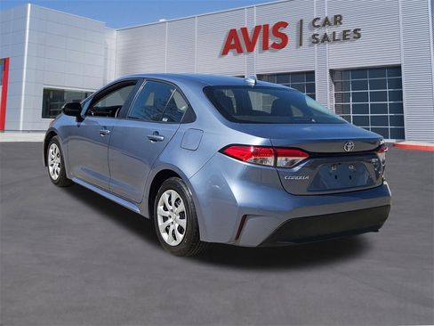 Used 2024 Toyota Corolla LE image 3