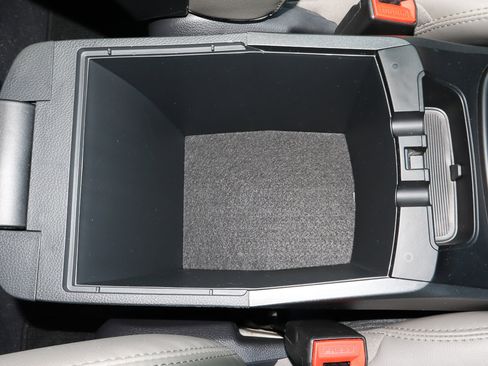 Used 2018 Hyundai Santa Fe Sport w/ 2.0T Ultimate Tech Package 05 image 29