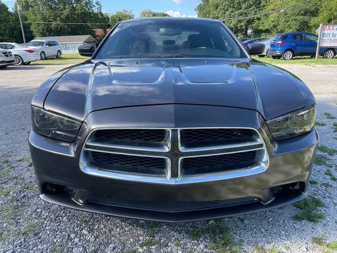 Used 2014 Dodge Charger SE w/ Sport Appearance Group RWD image 2