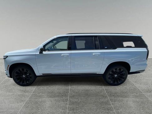 New 2026 Cadillac Escalade ESV Platinum Sport w/ LPO, ONYX Package AWD/4WD image 2