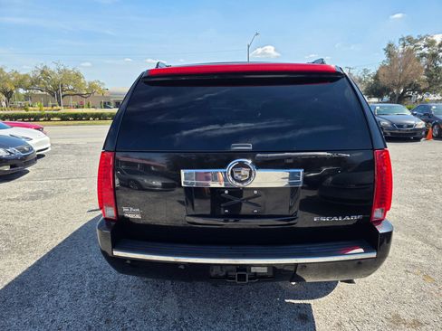 Used 2012 Cadillac Escalade 2WD image 6