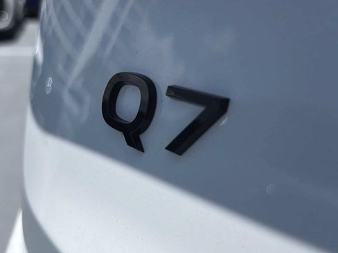 Certified 2025 Audi Q7 3.0T Premium Plus w/ Premium Plus Package AWD/4WD image 12