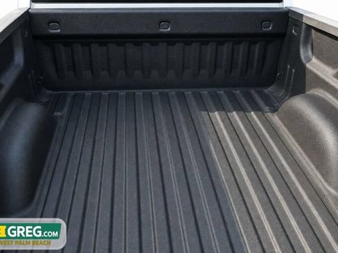 Used 2018 Chevrolet Silverado 1500 Custom w/ Custom Value Package RWD image 16