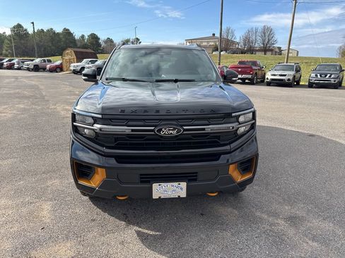 New 2025 Ford Expedition Tremor image 8