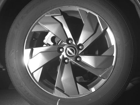 Used 2025 Nissan Rogue SV image 15