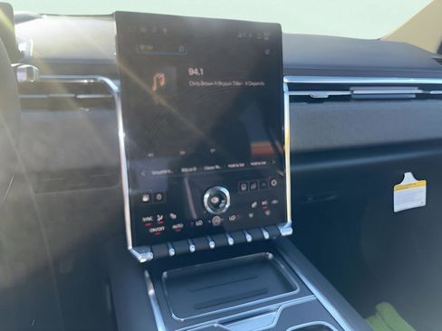 New 2026 GMC Sierra EV Elevation image 15