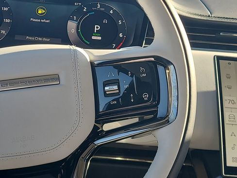 Used 2025 Land Rover Range Rover Sport Dynamic SE image 25