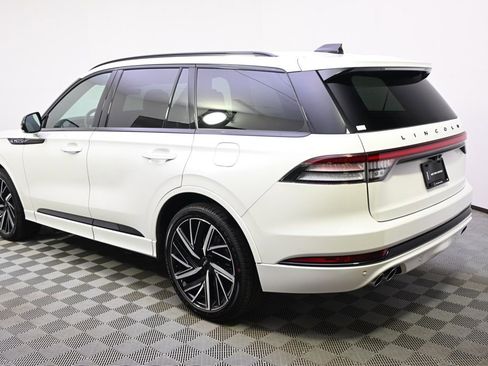 New 2026 Lincoln Aviator Black Label w/ Jet Appearance Package AWD/4WD image 3
