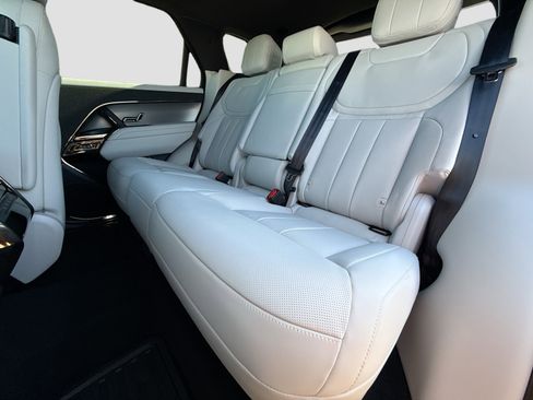 New 2026 Land Rover Range Rover Sport SE image 20