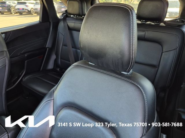 Used 2021 Ford Escape Titanium AWD/4WD image 24