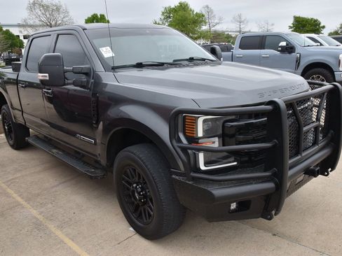 Used 2020 Ford F250 Lariat image 4