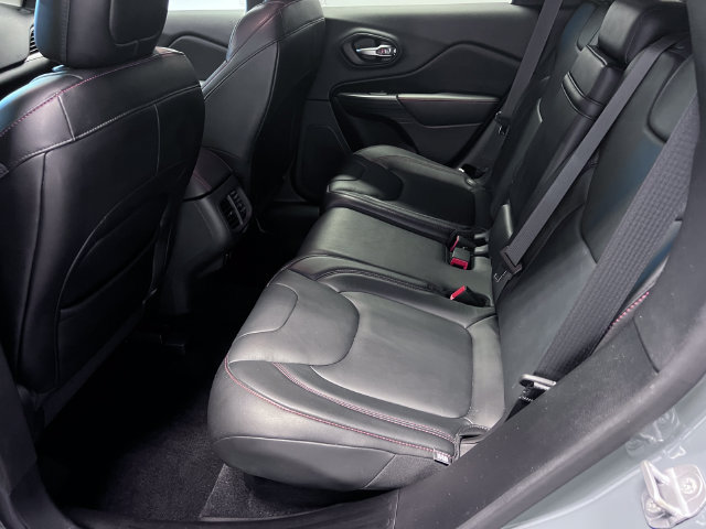 Used 2014 Jeep Cherokee Trailhawk w/ Leather Interior Group AWD/4WD image 16
