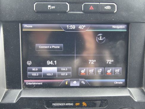 Used 2015 Ford F150 Platinum w/ Equipment Group 701A Luxury image 33