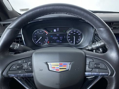 Certified 2023 Cadillac XT6 Premium Luxury AWD/4WD image 3