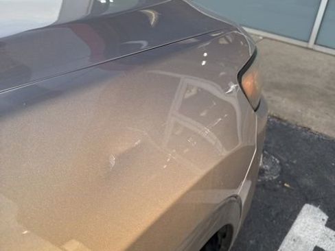 Used 2019 Jeep Cherokee Latitude Plus image 6