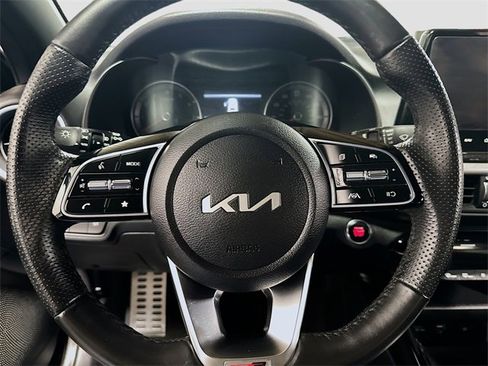 Used 2023 Kia Forte GT-Line image 18