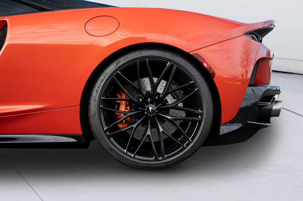 Used 2023 McLaren GT RWD image 33