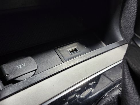 Used 2021 Volkswagen Passat 2.0T SE image 32