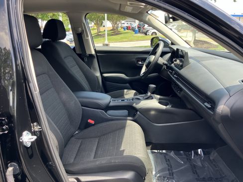 Used 2025 Honda HR-V LX image 34