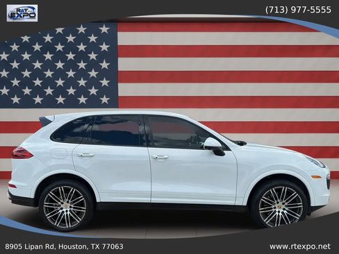 Used 2017 Porsche Cayenne Platinum Edition AWD/4WD image 9