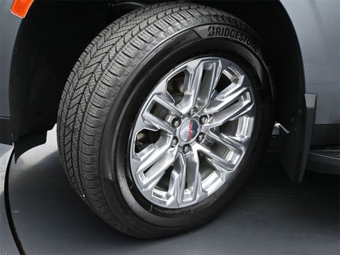 Used 2021 GMC Yukon SLT w/ SLT Premium Package image 21