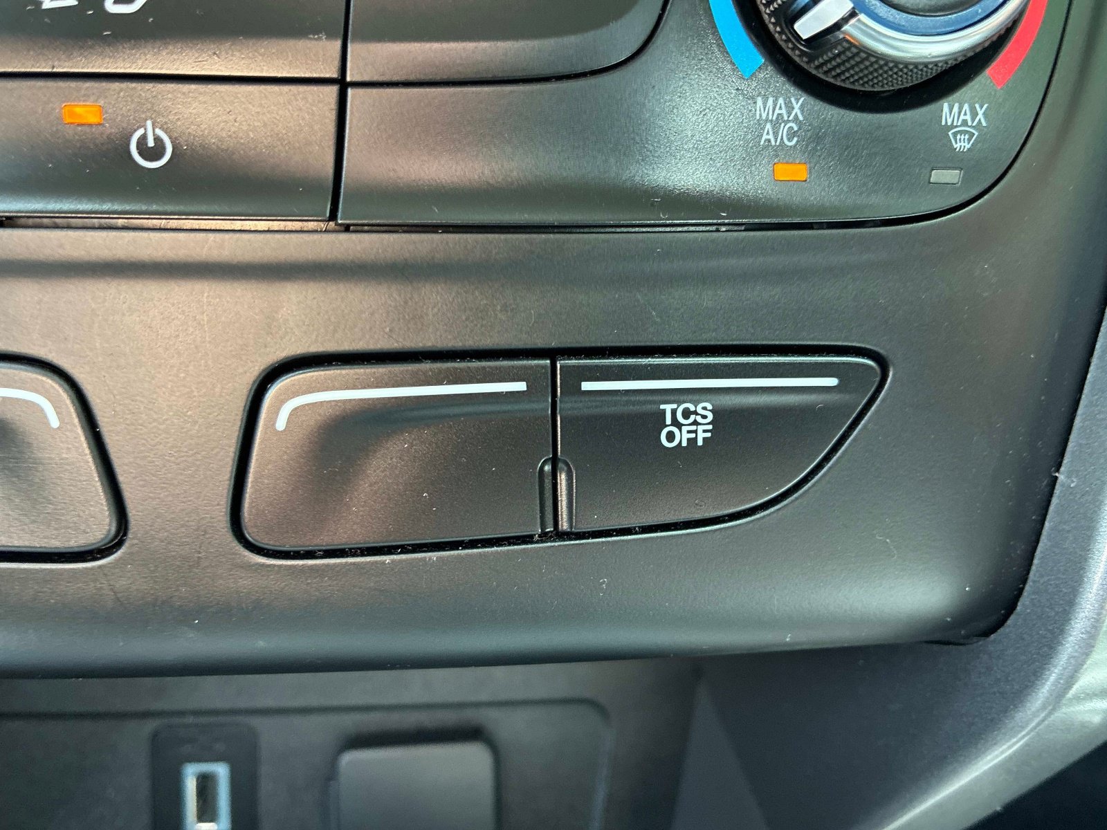 Used 2018 Ford Escape S FWD image 28