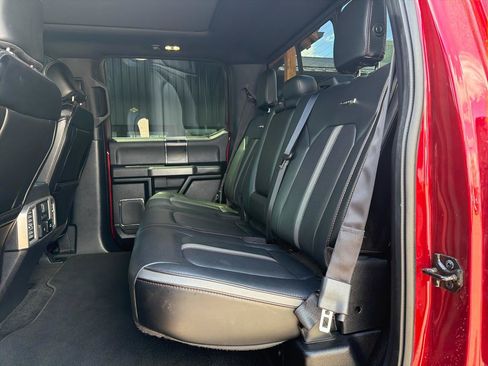 Used 2018 Ford F150 Platinum w/ Equipment Group 701A Luxury AWD/4WD image 17