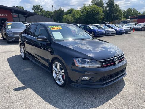 Used 2017 Volkswagen Jetta GLI FWD image 3