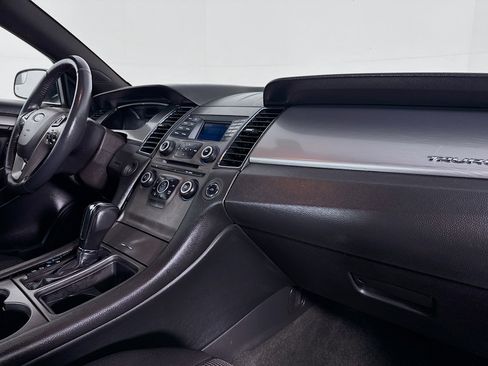 Used 2018 Ford Taurus SEL image 28