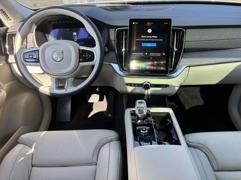 New 2026 Volvo XC90 B6 Ultra image 28