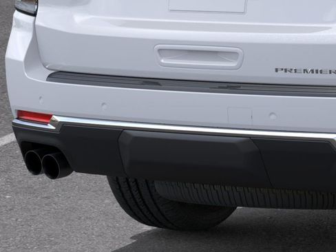 New 2026 Chevrolet Suburban Premier AWD/4WD image 14