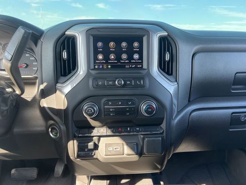 Certified 2025 Chevrolet Silverado 1500 Custom w/ LPO, Dark Essentials Package RWD image 12