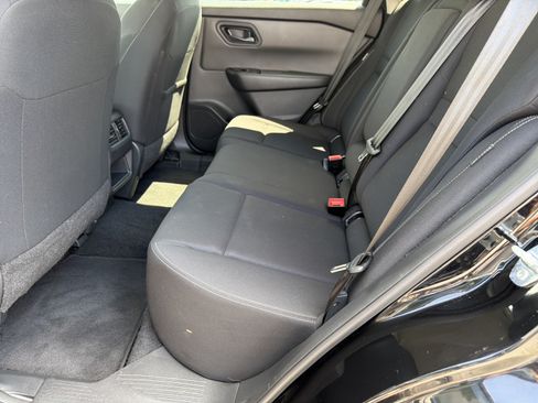 Used 2024 Nissan Rogue S AWD/4WD image 25