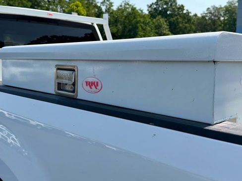 Used 2020 Ford F250 XL w/ Power Equipment Group RWD image 9