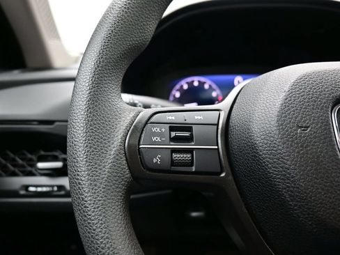 Used 2023 Honda Accord EX image 48