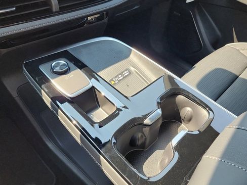 New 2026 Buick Enclave Sport Touring w/ Super Cruise Package image 32