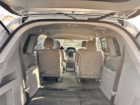 Used 2012 Honda Odyssey LX image 16