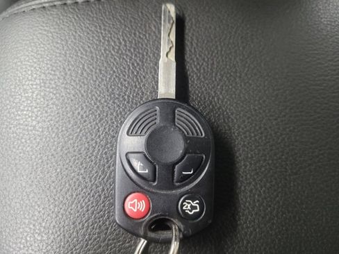 Used 2016 Ford C-MAX SE image 32