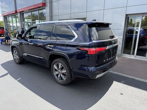 Used 2023 Toyota Sequoia Capstone AWD/4WD image 5