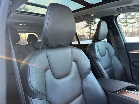 Used 2023 Volvo XC90 B6 Plus w/ Protection Package Premier image 28