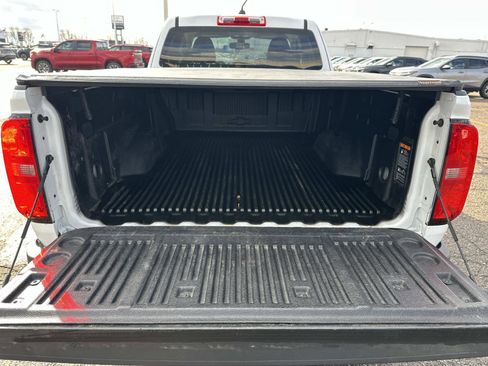 Certified 2020 Chevrolet Colorado W/T w/ Custom Special Edition image 9