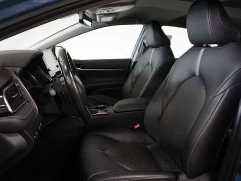 Used 2023 Toyota Camry XSE image 14