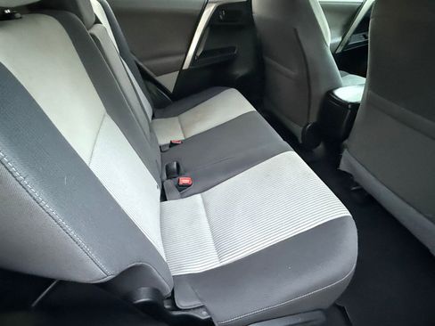 Used 2013 Toyota RAV4 XLE image 31