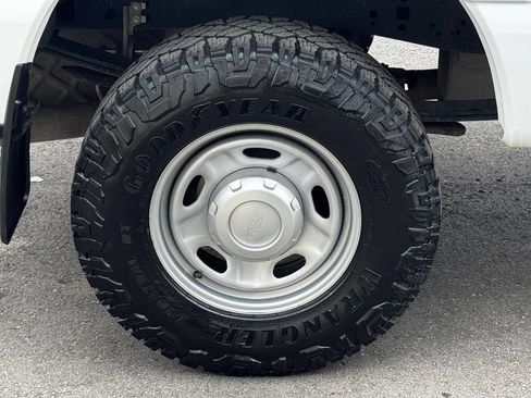 Used 2024 Ford F250 XL w/ FX4 Off-Road Package AWD/4WD image 39