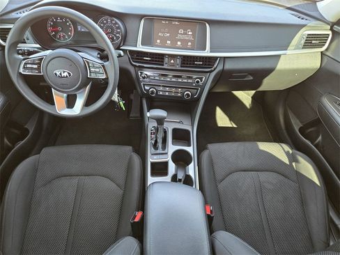 Used 2019 Kia Optima LX image 5
